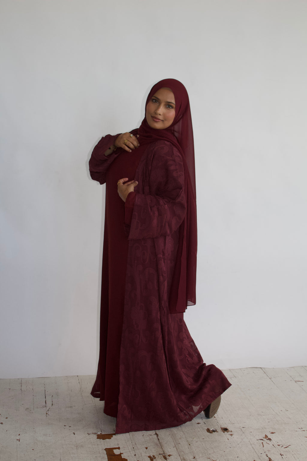 Nisa (Maroon)