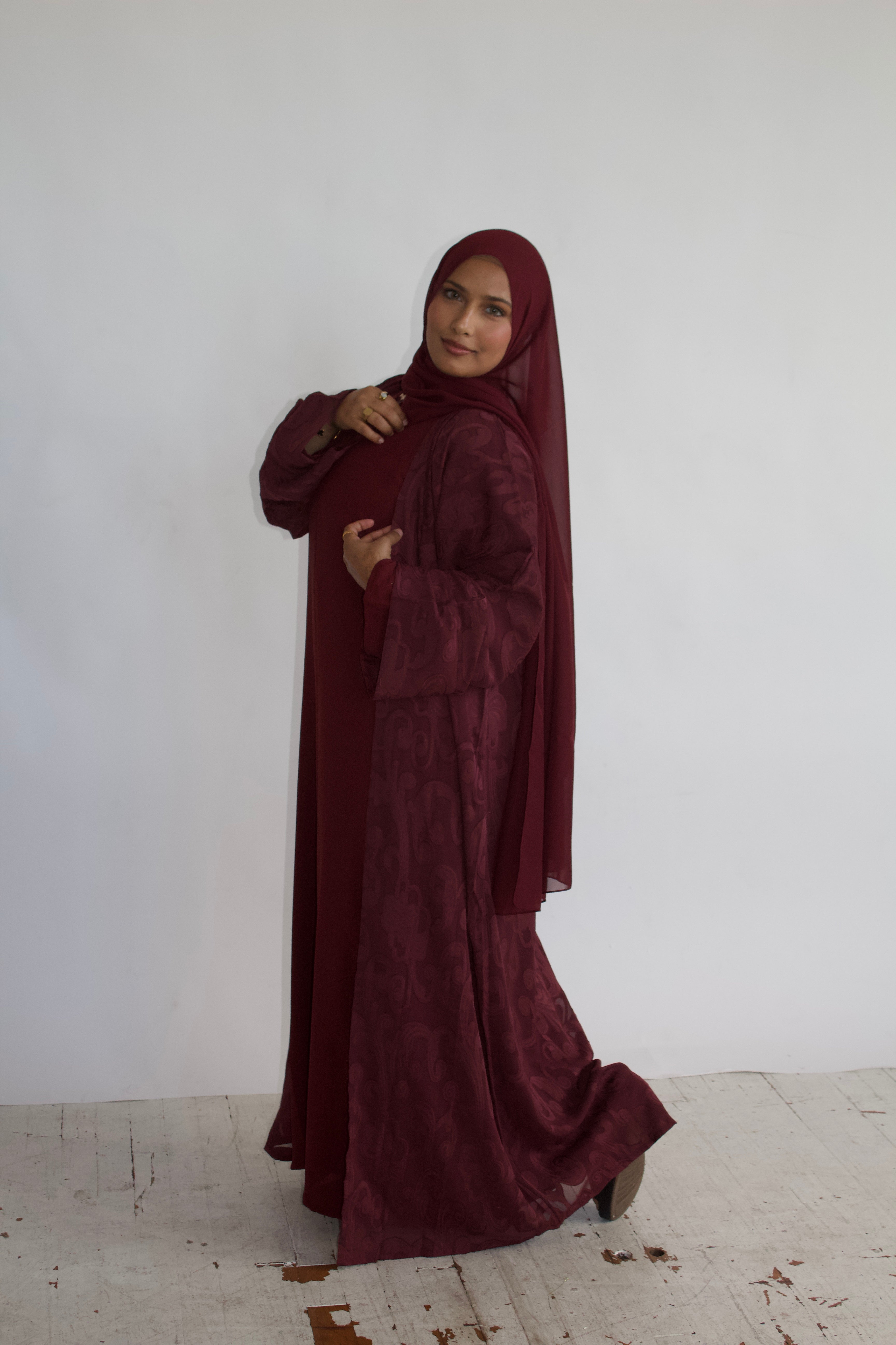 Nisa (Maroon)
