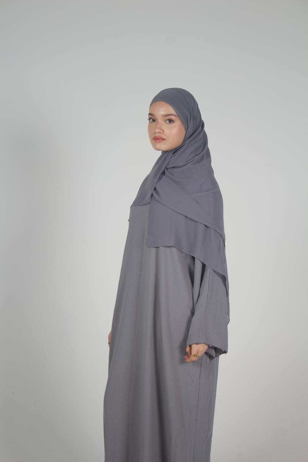 Adiyah (Grey)