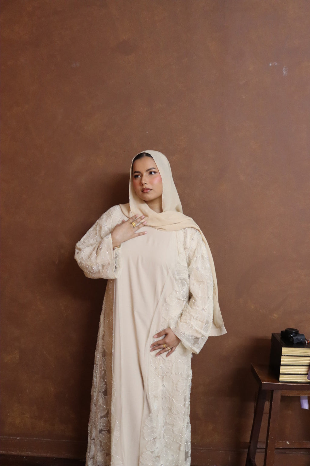 Esha (Beige)