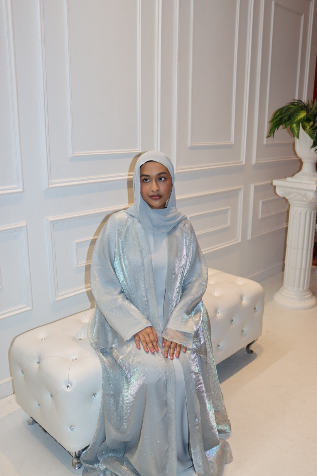 Saiyara (Light grey)