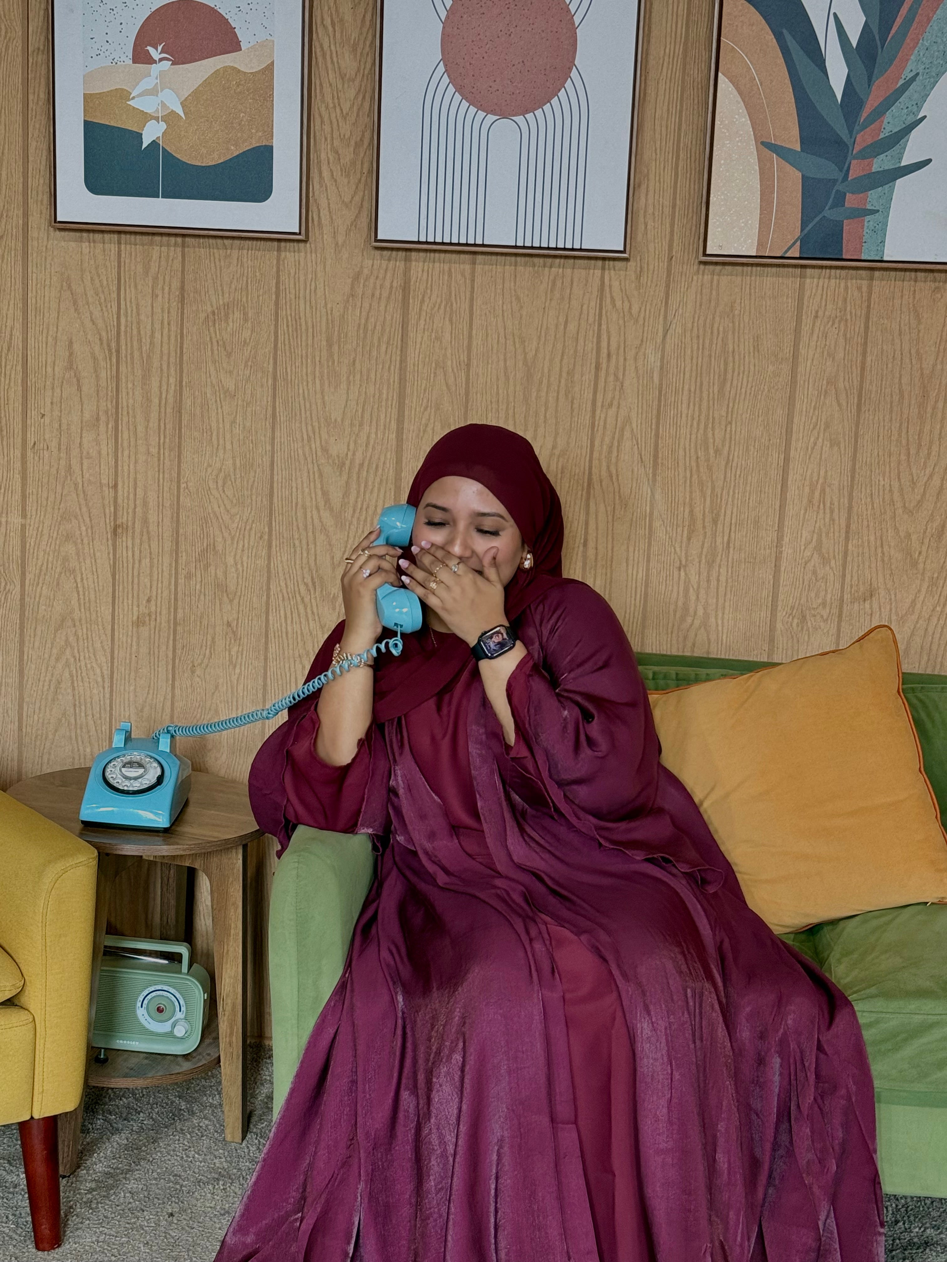 Zaina (Maroon)